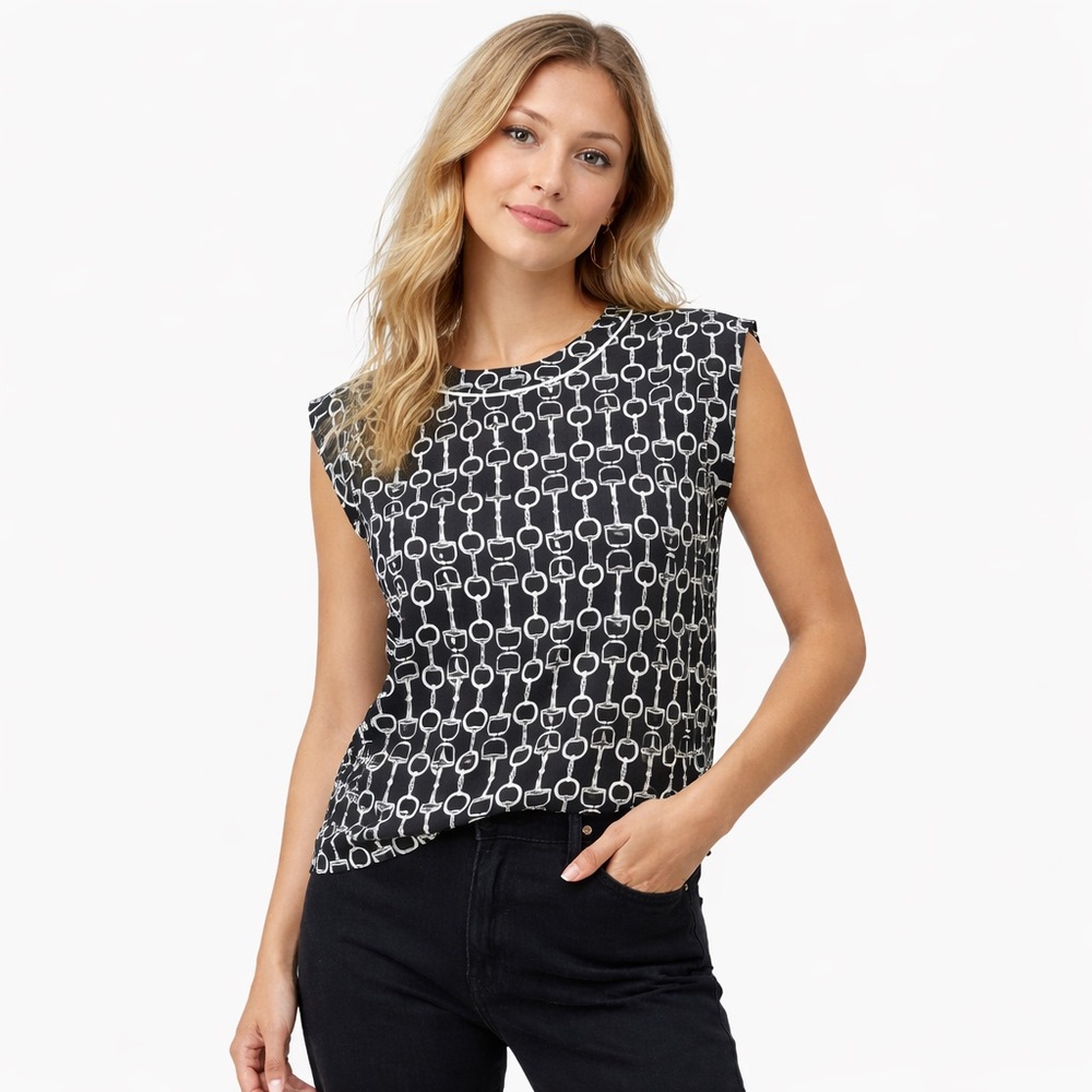 Lily White Black and White Chain Print‎ Sleeveless Blouse Size Small  Top